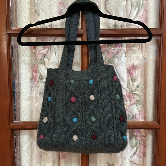 knit sweater Purse with multicolor pom-poms - snap closure - Picture 4 of 6